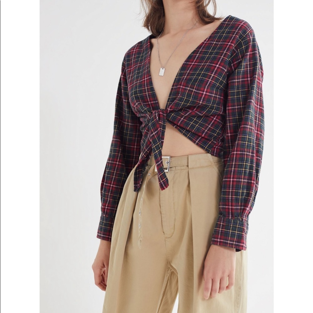Cropped tie front flannel